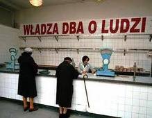 Gadżety-pamiątki po PRL-u - władza dbała o ludzi .jpg